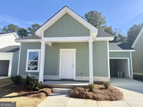 226 Lenox Cir, Lagrange, GA 30241