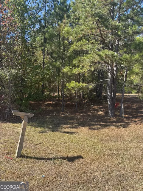 130 Chase Ct NW, Milledgeville, GA 31061
