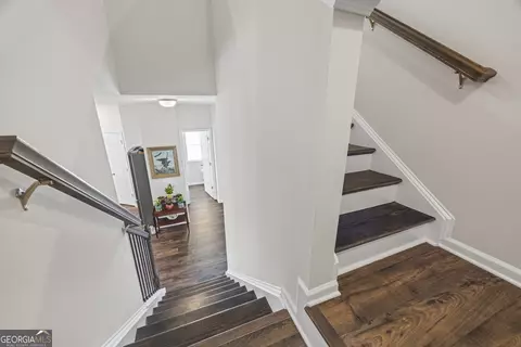 Entry Way - 321 Quail Forest Cir, Toccoa, GA 30577 photo 10 of 17