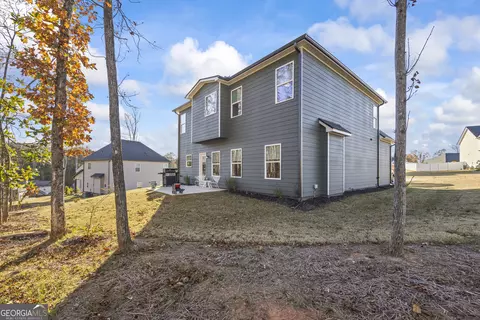 Exterior - 321 Quail Forest Cir, Toccoa, GA 30577 photo 11 of 13