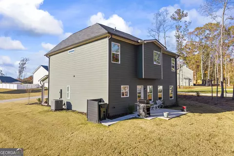 Exterior - 321 Quail Forest Cir, Toccoa, GA 30577 photo 8 of 13
