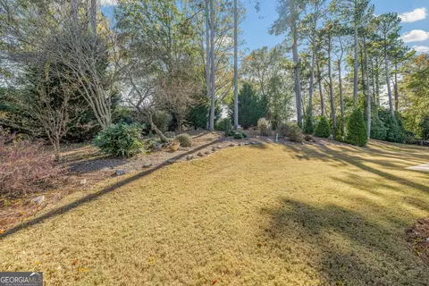 Exterior - 172 Settle St, Winder, GA 30680 photo 2 of 6