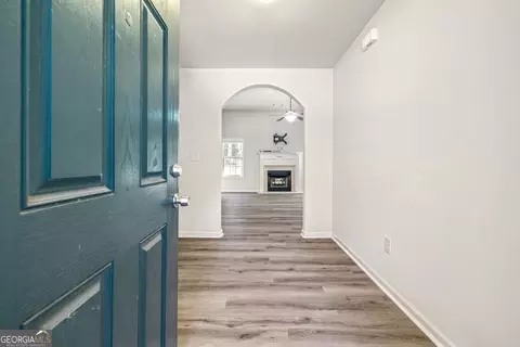 Entry Way - 172 Settle St, Winder, GA 30680 photo 1 of 1