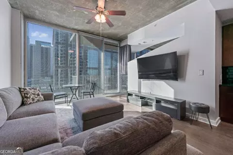 400 W Peachtree St NW #1009, Atlanta, GA 30308