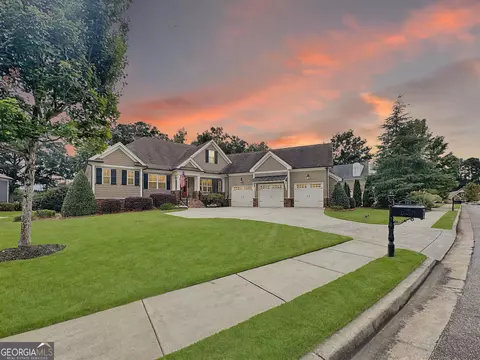 185 Lake Shore Dr, Newnan, GA 30265