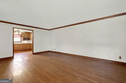 Living - 104 E Valley Rd NE, Rydal, GA 30171 photo 5 of 6