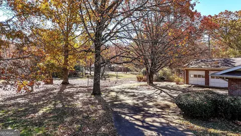 Exterior - 104 E Valley Rd NE, Rydal, GA 30171 photo 8 of 8