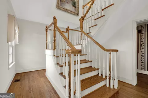 Entry Way - 104 E Valley Rd NE, Rydal, GA 30171 photo 3 of 4