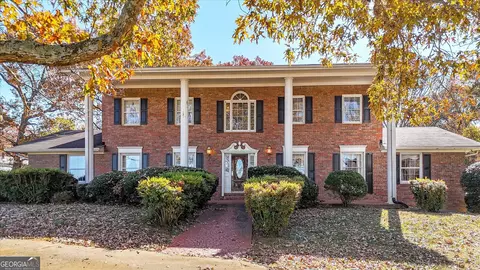 104 E Valley Rd NE, Rydal, GA 30171