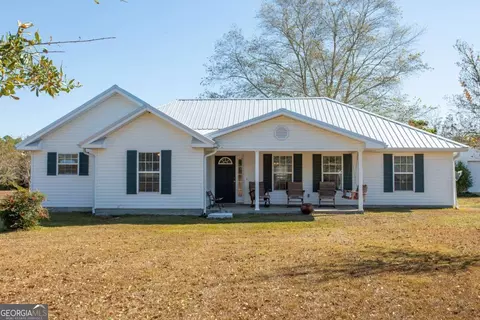1351 Old Screven Rd, Jesup, GA 31545