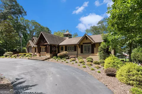 2484 Emerald Dr, Jonesboro, GA 30236