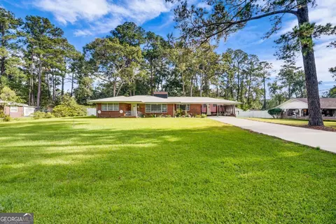 97 Azalea Ave, Garden City, GA 31408
