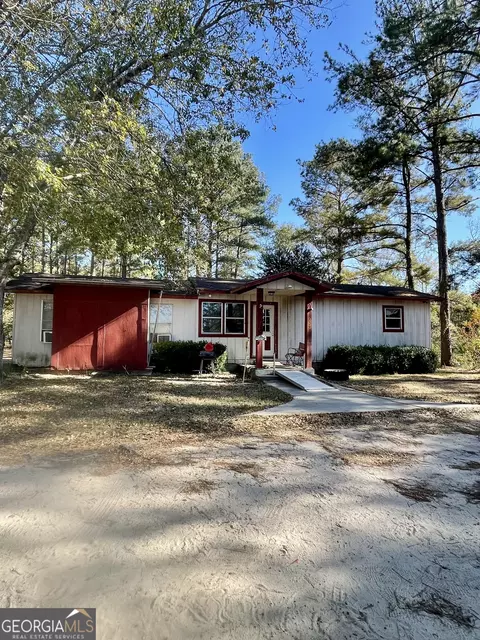 529 Irish Lake Cir, East Dublin, GA 31027