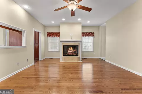 Living - 195 Twin Oaks Dr, Hampton, GA 30228 photo 3 of 4