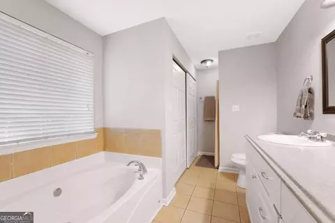 Bath - 101 Apache Pointe Dr, Senoia, GA 30276 photo 1 of 3