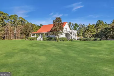 300 Rice Hope Plantation Rd, Port Wentworth, GA 31407