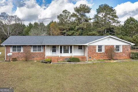 30 Sipka Rd, Locust Grove, GA 30248