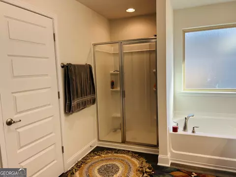 Bath - 722 Pathway Cir, Cornelia, GA 30531 photo 5 of 5