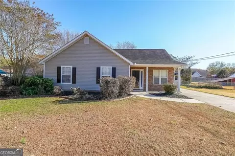 380 Hickory St, Social Circle, GA 30025