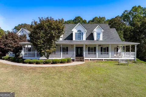 422 Blessings Ln, Nicholson, GA 30565