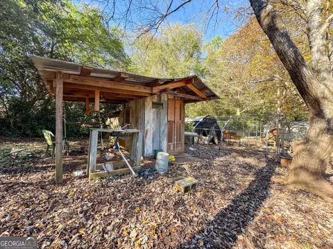 Exterior - 205 Thorpe Rd, Jackson, GA 30233 photo 10 of 13
