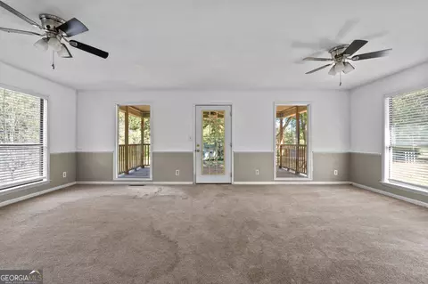 Living - 205 Thorpe Rd, Jackson, GA 30233 photo 3 of 5