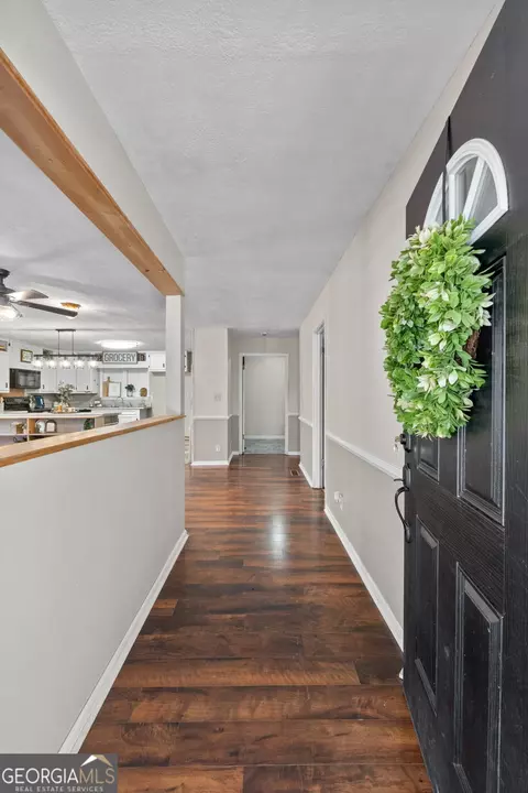 Entry Way - 205 Thorpe Rd, Jackson, GA 30233 photo 1 of 1