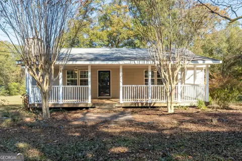 205 Thorpe Rd, Jackson, GA 30233