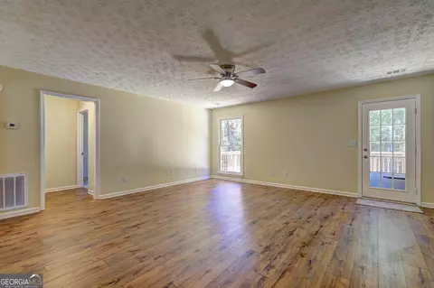 Living - 586 Higgins Rd, Jackson, GA 30233 photo 1 of 4