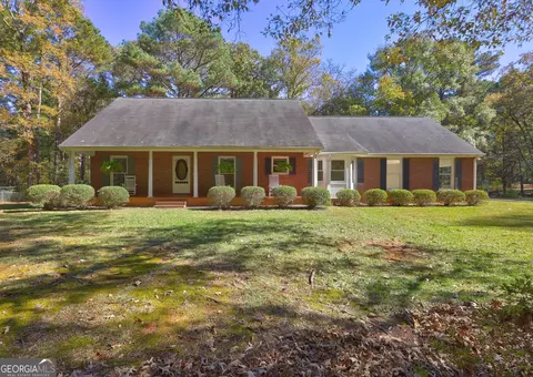 Exterior - 586 Higgins Rd, Jackson, GA 30233 photo 2 of 7