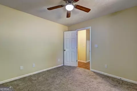 Bedroom - 586 Higgins Rd, Jackson, GA 30233 photo 8 of 9