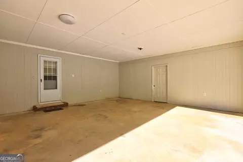 Exterior - 586 Higgins Rd, Jackson, GA 30233 photo 7 of 7