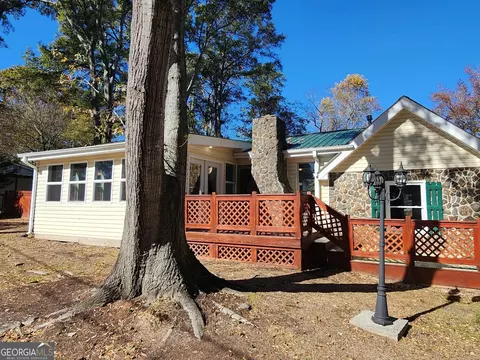3177 Richards Dr, Snellville, GA 30039