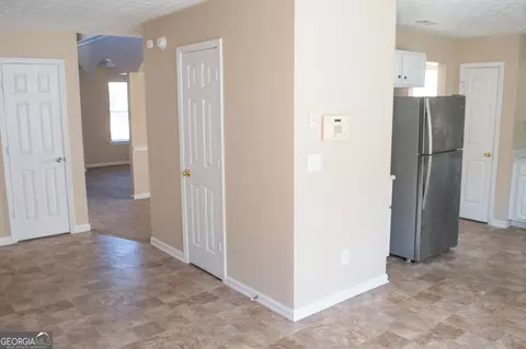 Entry Way - 115 Jericho Dr, Covington, GA 30016 photo 7 of 12