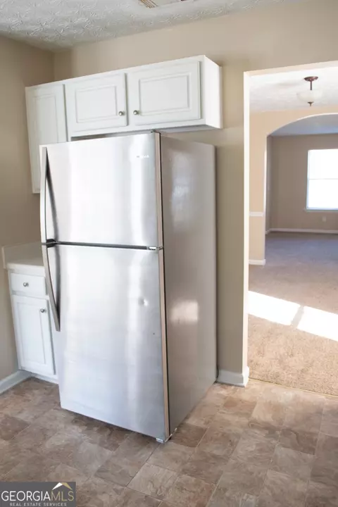 Kitchen - 115 Jericho Dr, Covington, GA 30016 photo 3 of 6