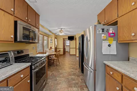 125 Circle Dr, Hampton, GA 30228 photo 4