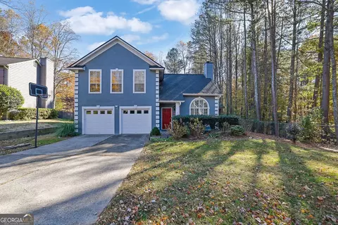 10945 Pinehigh Dr, Alpharetta, GA 30022