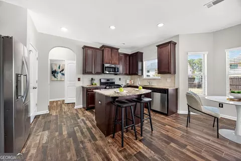 Kitchen - 172 Christopher Michael Ln, Hampton, GA 30228 photo 1 of 3