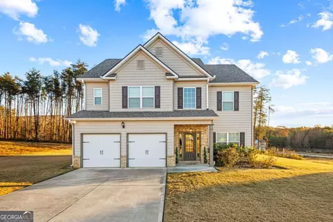 61 N Village Cir, Rydal, GA 30171