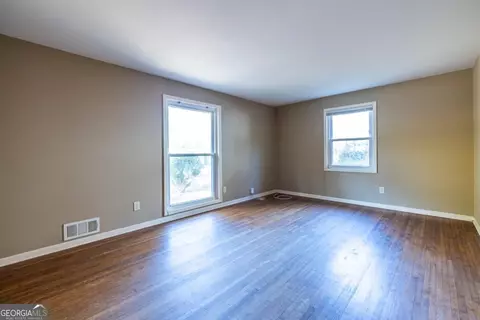 1303 Faraday Pl, Decatur, GA 30033