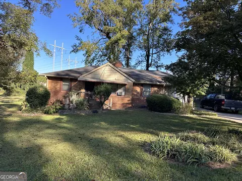 3552 Linecrest Rd, Ellenwood, GA 30294