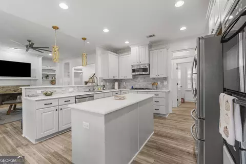 Kitchen - Undisclosed, Pine Mountain, GA 31822 photo 3 of 4