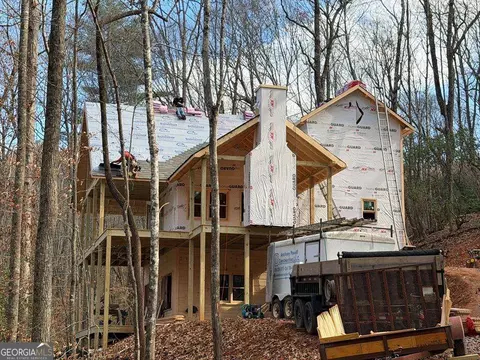 811 Magnums Trl, Blue Ridge, GA 30513