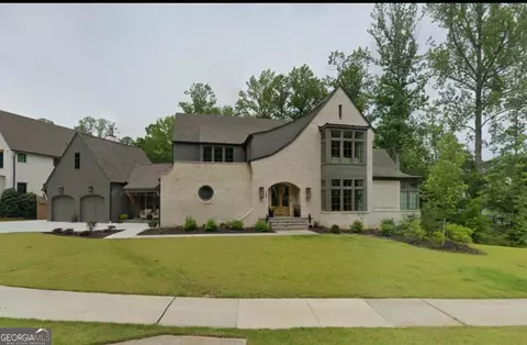 285 Roswell Farms Dr, Roswell, GA 30075