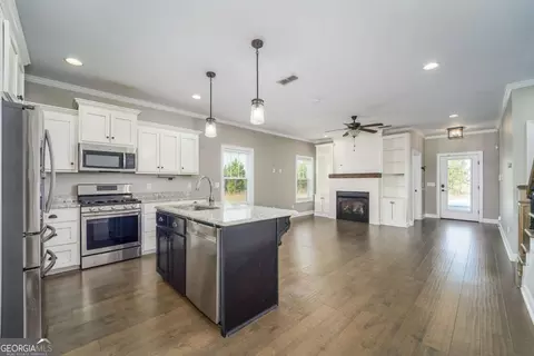159 Lancaster, Douglas, GA 31535 photo 32