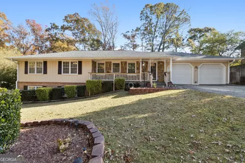 3982 Johns St NW, Lilburn, GA 30047