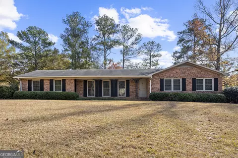 1051 Clairmont Pl, Macon, GA 31204