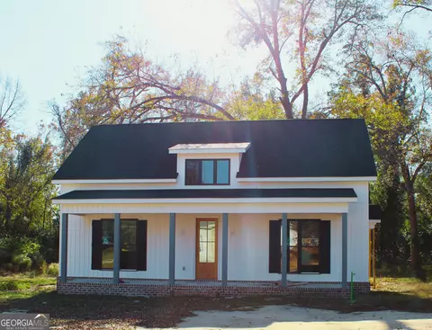132 Woods Ave, Portal, GA 30450