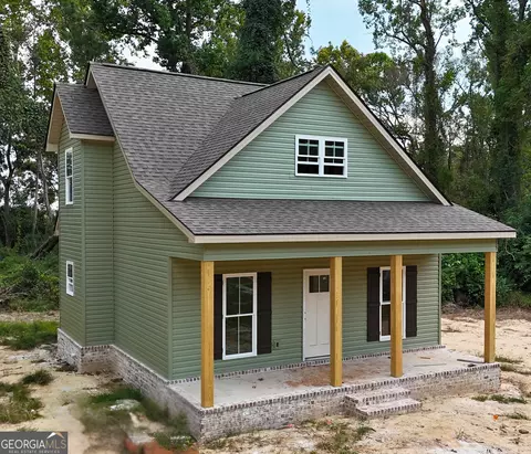 128 Woods Ave, Portal, GA 30450