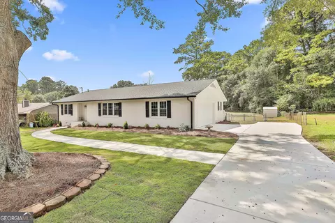 19 Foster Dr, Newnan, GA 30263